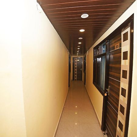 โอโย 8594 โกลเด้น เนสต์ Hotel ไนนิตาล ภายนอก รูปภาพ
