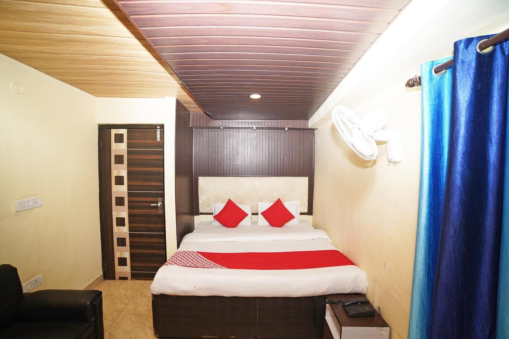 โอโย 8594 โกลเด้น เนสต์ Hotel ไนนิตาล ภายนอก รูปภาพ