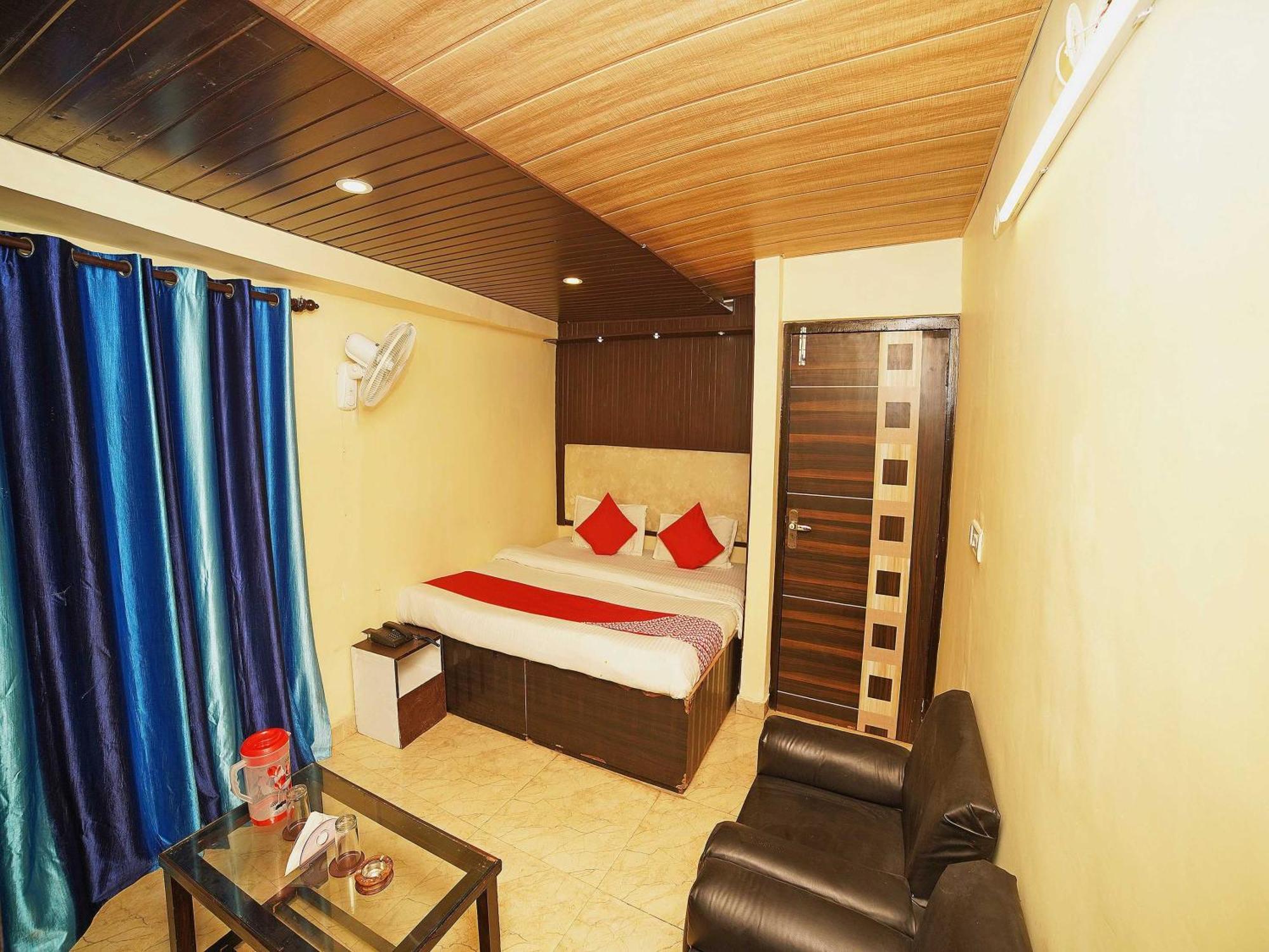โอโย 8594 โกลเด้น เนสต์ Hotel ไนนิตาล ภายนอก รูปภาพ