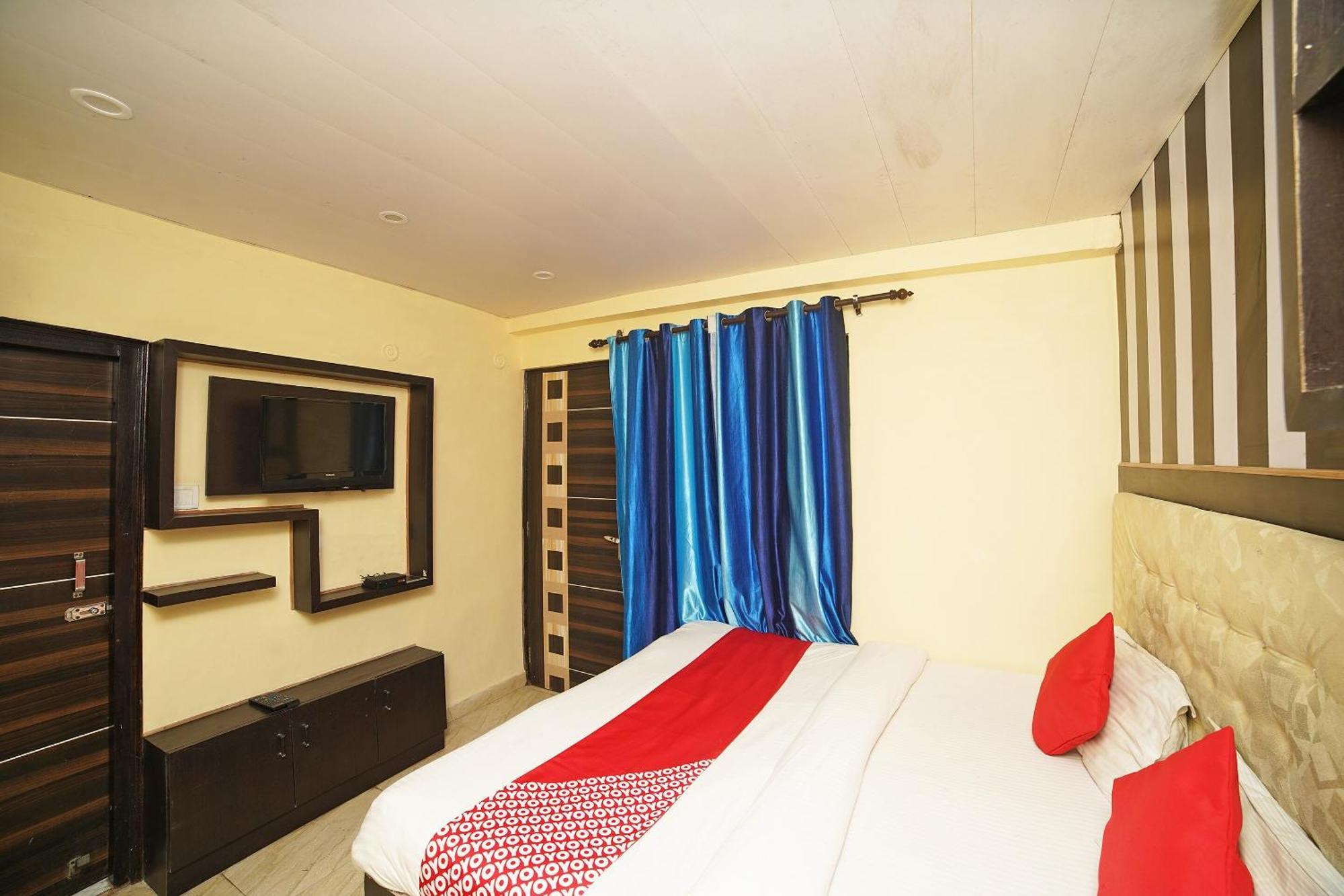 โอโย 8594 โกลเด้น เนสต์ Hotel ไนนิตาล ภายนอก รูปภาพ