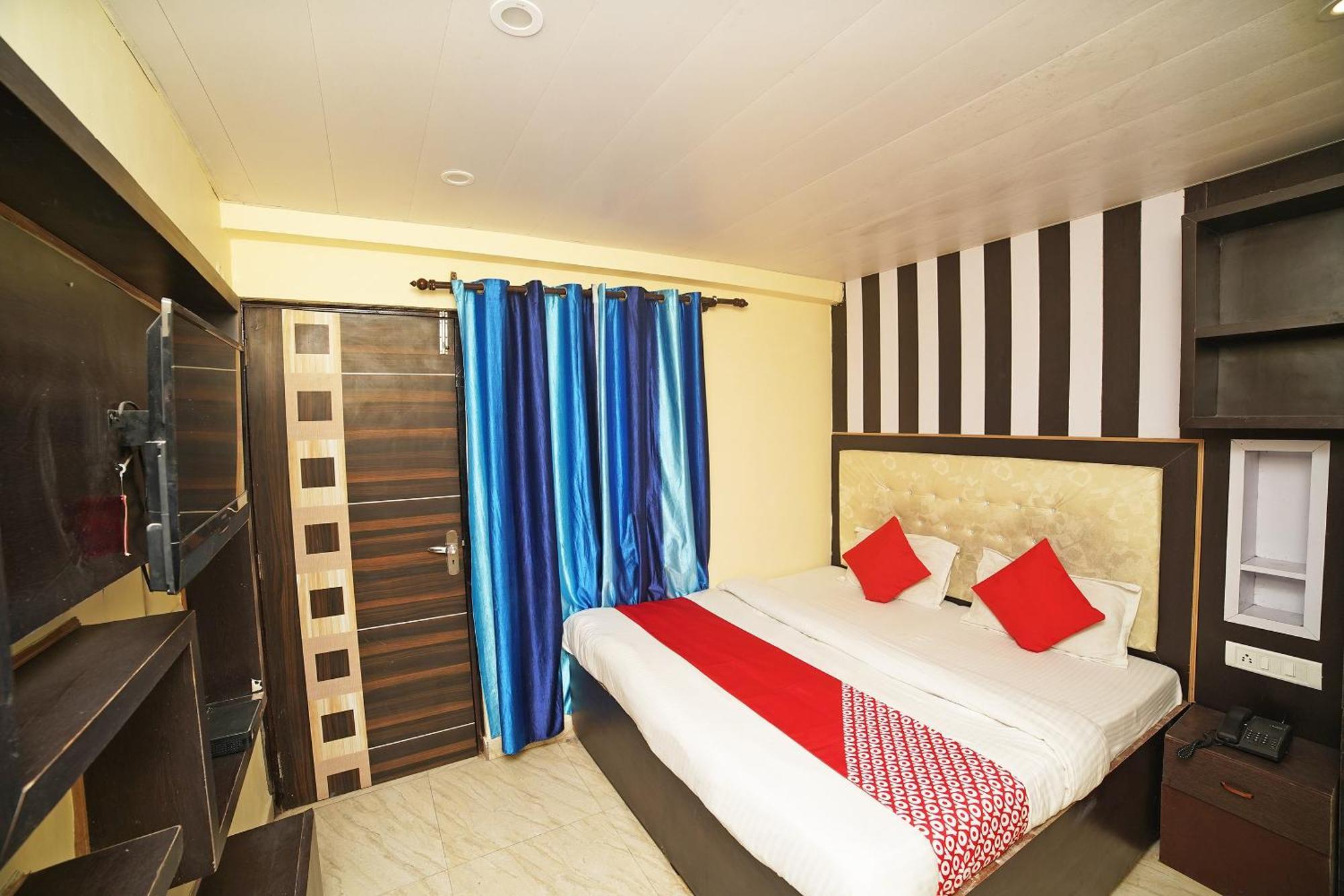 โอโย 8594 โกลเด้น เนสต์ Hotel ไนนิตาล ภายนอก รูปภาพ